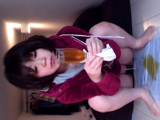 Kinky asian pee homemade