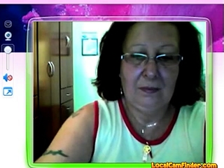Brazilian Mature on webcam