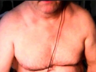 hot argentinian grandpa wanking and cumming