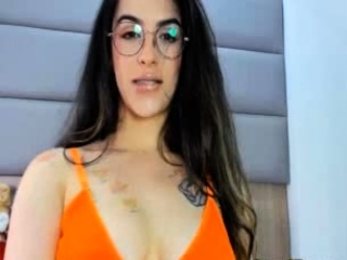 Stunning Woman Inserted Her Favorite Toy In Her Ass
