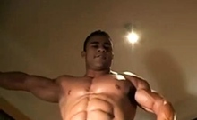 Str8 bodybuilder charles