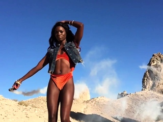 CIMA black and ebony