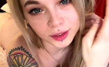 Young amateur teen in solo masturbation getting kinky