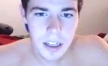 Twink's Delicious Butt on Webcam