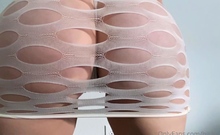 Close up MILF masturbation