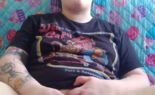 Close Up Amateur Beauty Uses Her Toy To Masturbates