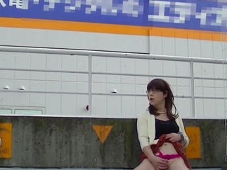 Outdoor Flashing with Japanese Crossdresser