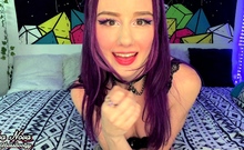 Hot amateur webcam teen masturbates for their fans