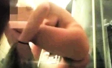 Stepdaughter 25 Spied On In Shower (gorgeous Body)