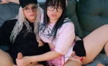 Babe Sneaky Online Date Handjob With Trans Gf